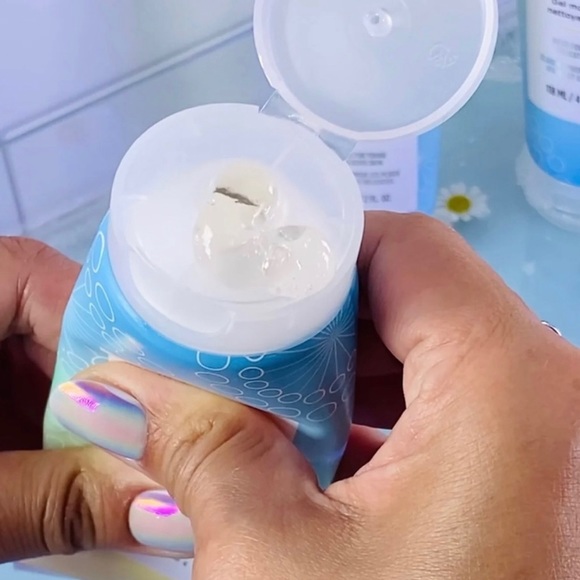 🌟NWOT C’EST MOI - It’s me GENTLE Foaming Cleansing Gel - Picture 4 of 5